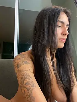 DaphneUwu's Live XXX Chat