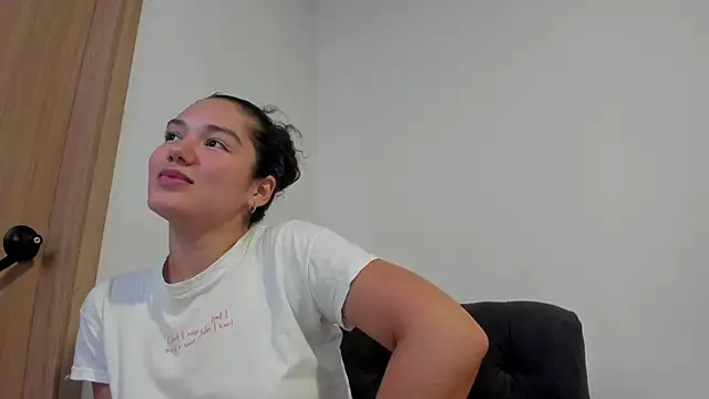 MiaRouseex: απευθείας συνομιλία ΧΧΧ