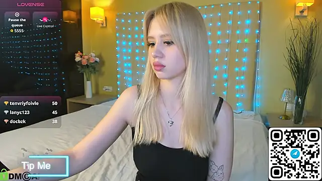 Valerie_Woods Adlı Modelin Canlı XXX Sohbeti