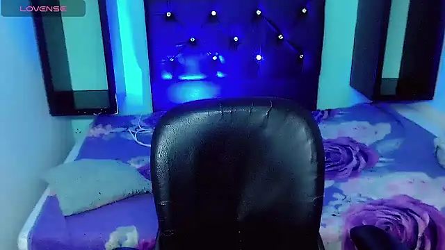 kinverly_sexyx 网络视讯表演