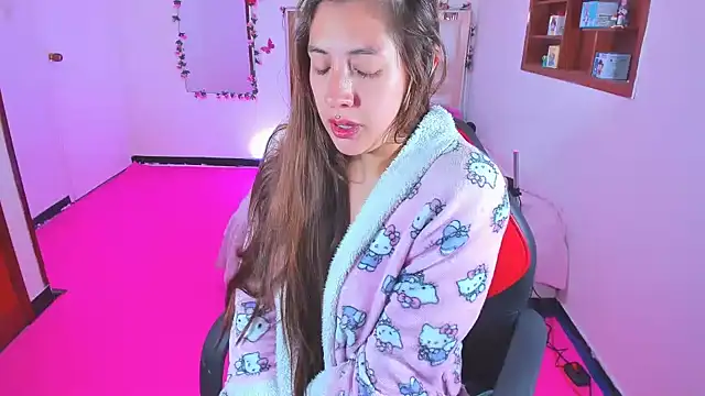 perlabeautiful 现场XXX聊天