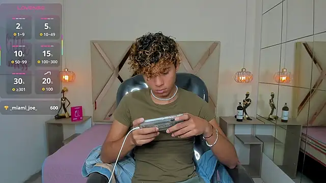 Anyelo_Twink Live XXX-chat