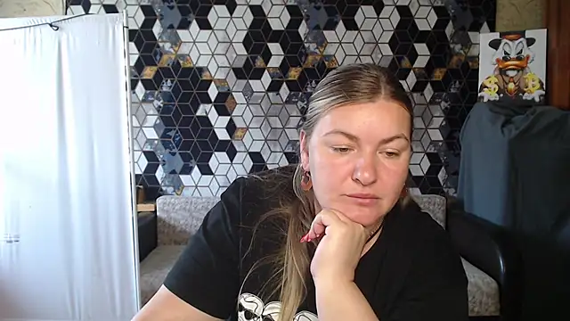 NikaSkylink élő XXX-chatje