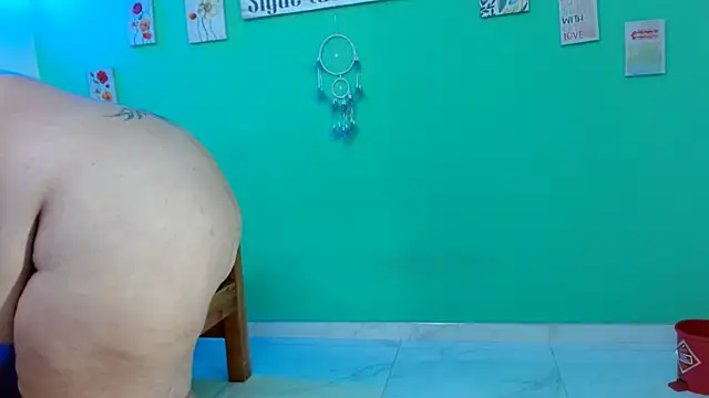 evaleribigtits18's Live XXX Chat