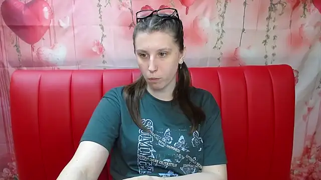 LilianaShine Adlı Modelin Canlı XXX Sohbeti