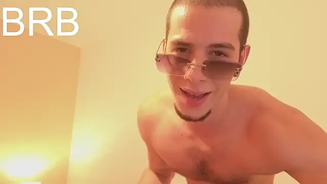 isaacblaze_ webcam show