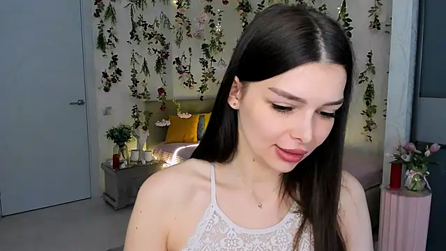 ContinentOfTranquility's Live XXX Chat