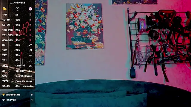 Chat XXX Live the_high_priestess