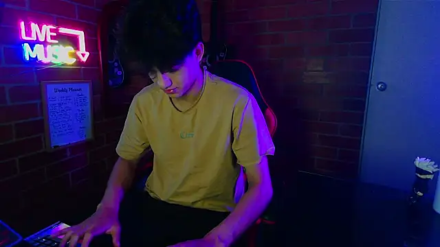 Kurtt__ Webcam Show