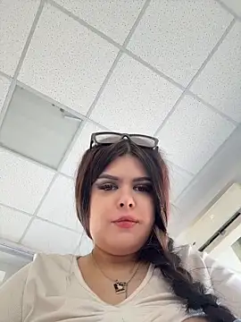 AmelliaDiamond's Live Sex Cam Show