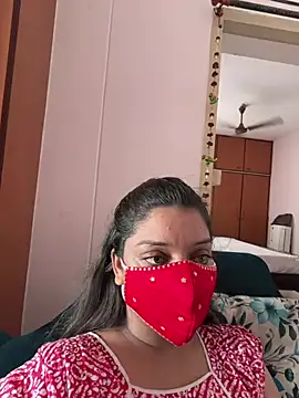 غرفة دردشة Sirishateluguammai المباشرة