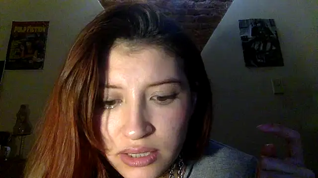 ZoeBella1308 élő XXX-chatje