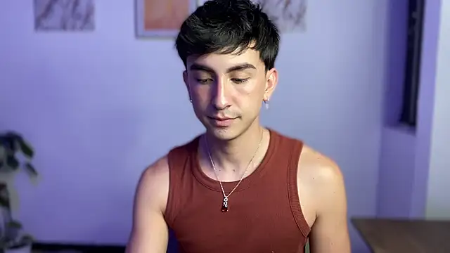 sweettaaron01 Show Webcam