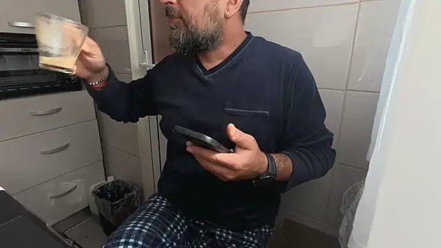 Chat +18 de TARKAN1 ao vivo