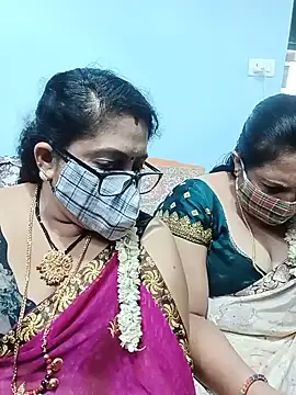 Kannadasexywifes' Webcam Show