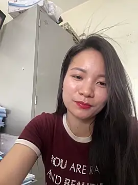 Charming-girl- Show Webcam