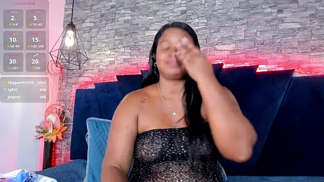 Emily_Brown18 Live Chatraum