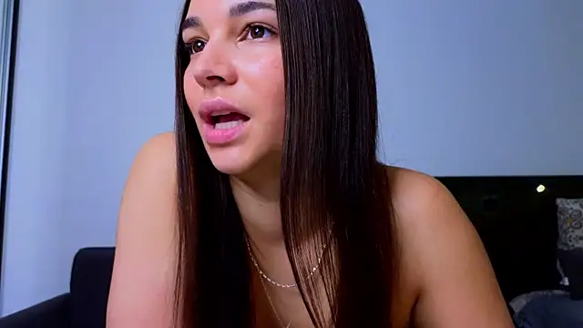Chatroom XXX en direct de JessicaCartier