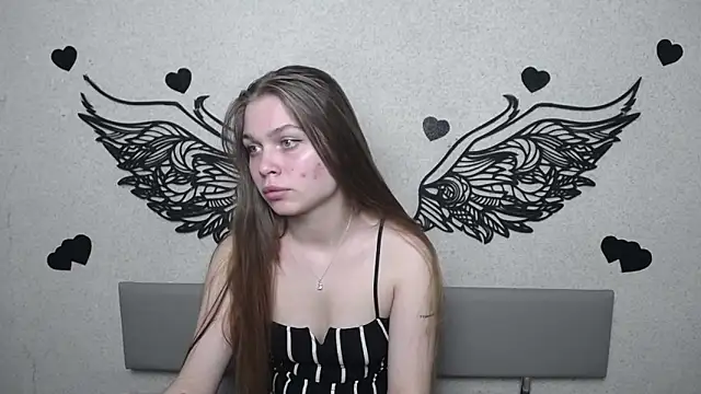 LaraPika – webcam-show