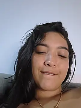 Thanilopera's Live XXX Chat