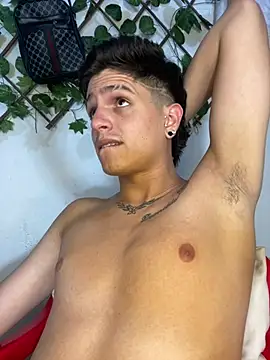 Show modela Themasterhades_777 na web-kameri