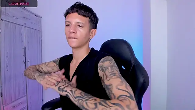 tylernova লাইভ XXX চ্যাট