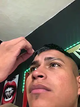 Emiliano_Reyes: вебкам-шоу