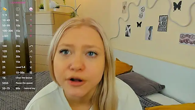 MidnightPoise Live XXX Chat