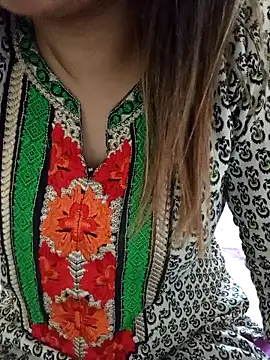 Tanha18 live XXX chat