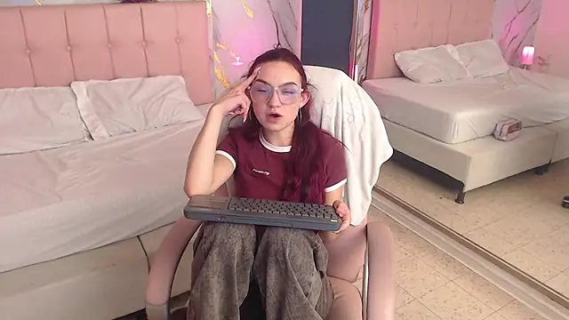 XXX chat uživo modela Red_kytty6