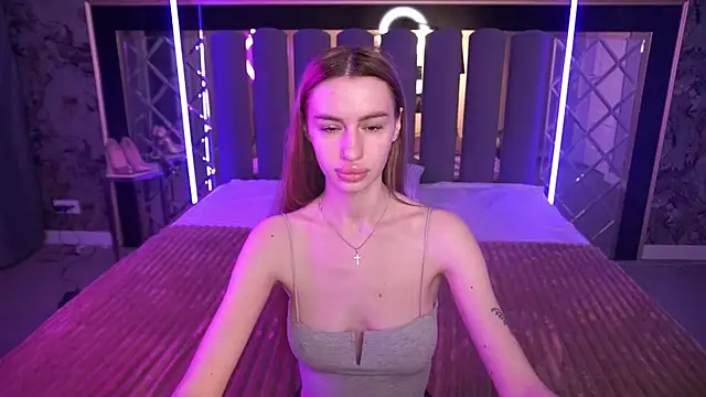 Snow_WhiteeeX Adlı Modelin Canlı XXX Sohbeti