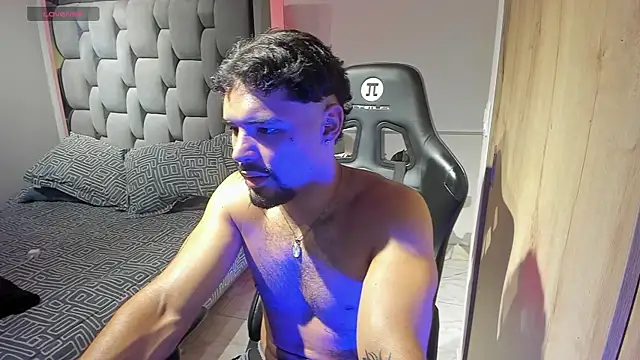 Czat XXX na żywo – justin_lenox