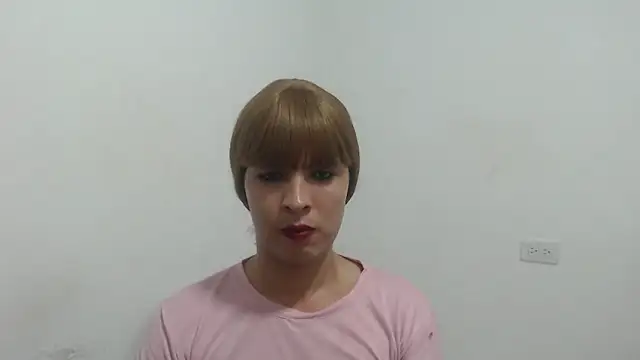 estefania224's Live XXX Chat