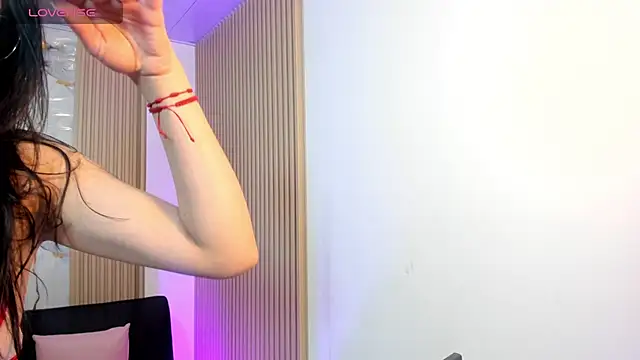 Athenaa_tay Chat XXX in diretta