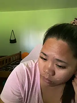 Chat +18 de _UrSingleMamiBella_ ao vivo