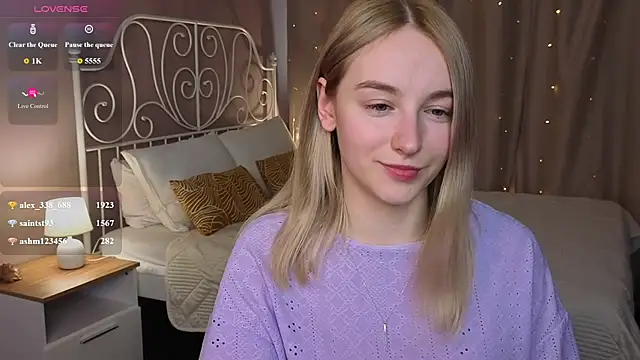 Czat XXX na żywo – Shy_Polly
