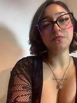 Chat XXX ao vivo de LilithMonette