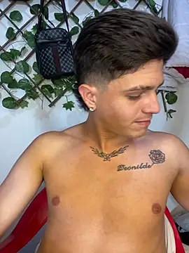 Themasterhades_777 Show in webcam