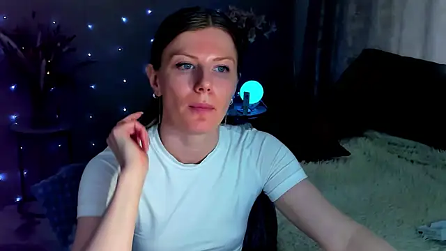 JinnaGreat's Live XXX Chat