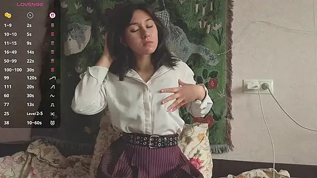 MiaLovelyOne Live XXX-chat