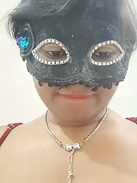 Chat +18 de DIRTYSECRET_QUEEN_07 ao vivo