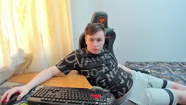iliaskrislove's Webcam Show