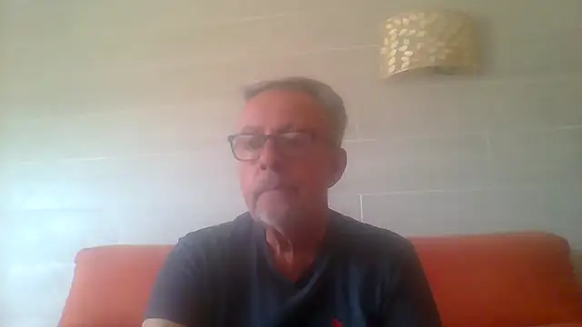 tuggy59 লাইভ XXX চ্যাট