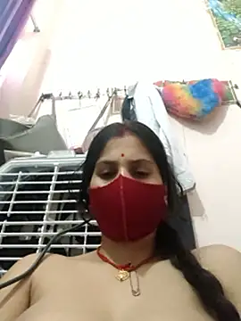Maahi-Queen's Live Chat Room