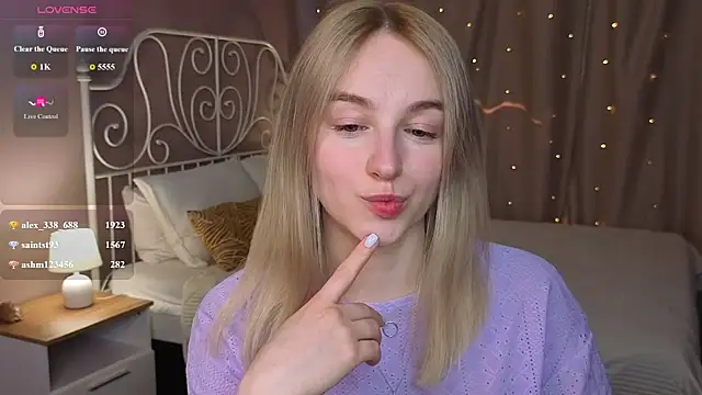 Shy_Polly's Live XXX Chat