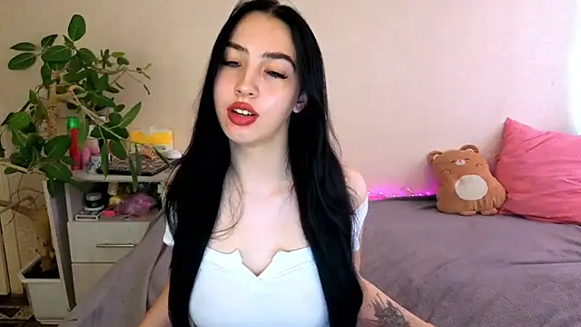 دردشة WildKittenX_ الجنسية المباشرة