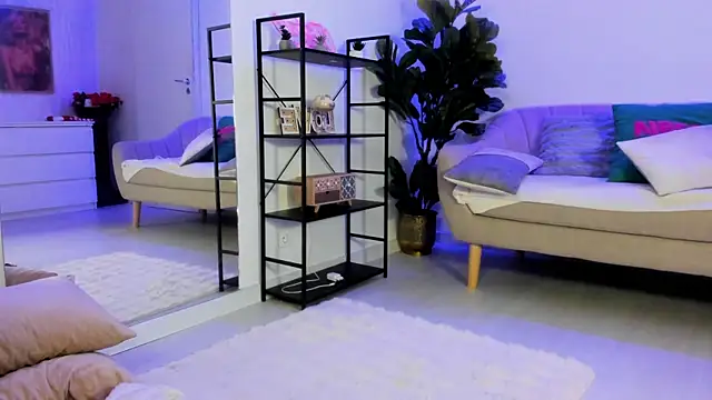 ArianaXO_'s Live XXX Chat