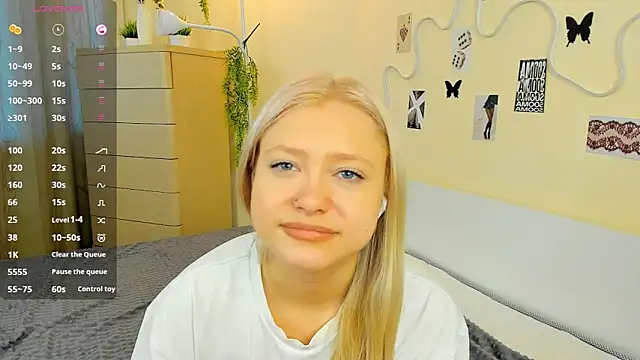 MidnightPoise's Webcam Show