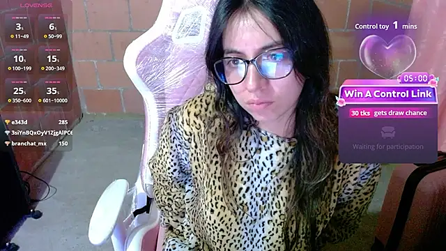 Maggie_Fox3 Adlı Modelin Canlı XXX Sohbeti