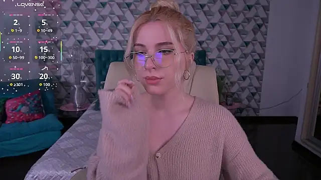 Show modela SabrinaMuse na web-kameri